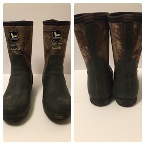 Field & Stream HydroProof Boots- Size 5